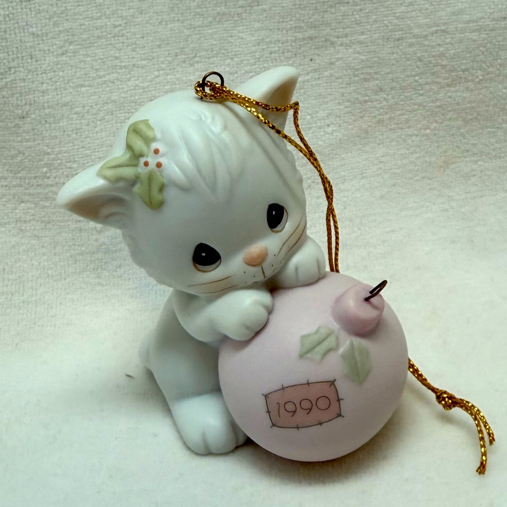 Charming White Cat Precious Moments Ornament